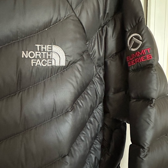The North Face Gray Puffer Jacket - Picture 3 of 3